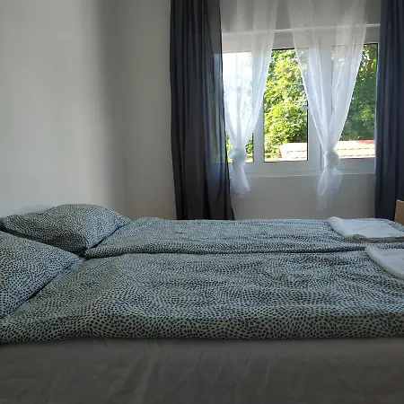 Bendeguz Apartman Apartment