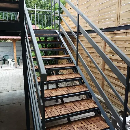 Bendeguz Apartman *