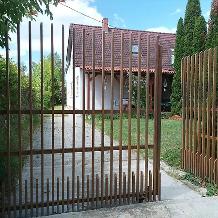 Bendeguz Apartman * Zamardi